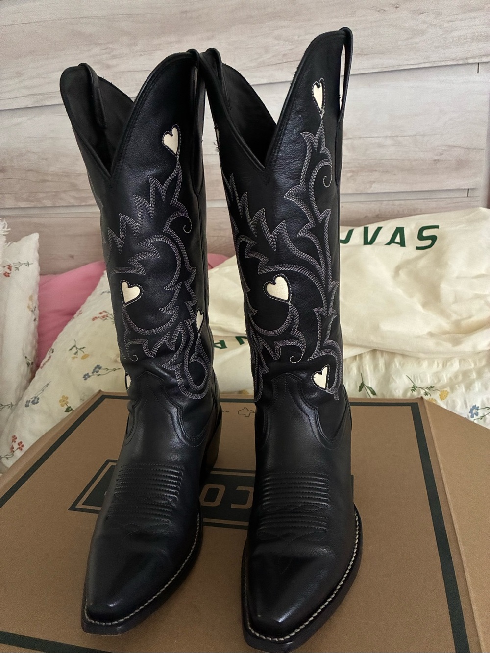 Tecovas Midnight Hearts 6.5